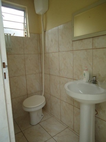 Imagem 10 de 18 de Chacara Para Locação No Lopes De Oliveira - Sorocaba/sp - Ch00636 - 67611035