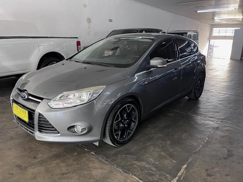Ford Focus 2.0 Titanium Hatch 16v 4p Powershift