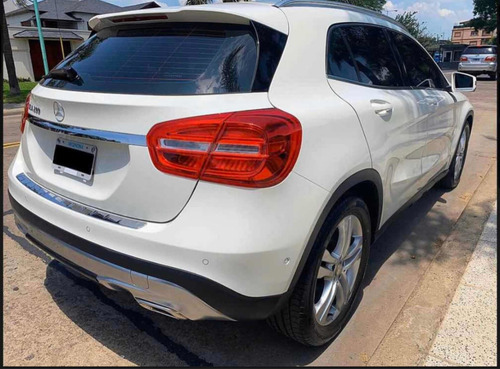Mercedes-benz Clase Gla 1.6 Gla200 At Urban 156cv 2015