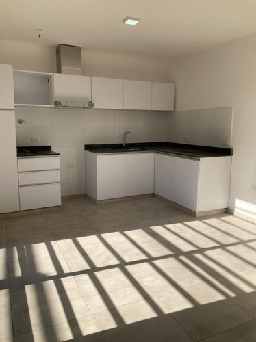 Imagen 9 de 22 de Los Prados Ii - La Calera - Venta - Duplex A Estrenar - Excelente Ubicacion!!!