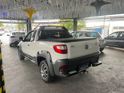 Fiat Strada Strada 1.8 MPI ADVENTURE CE 16V FLEX 2P MANUAL
