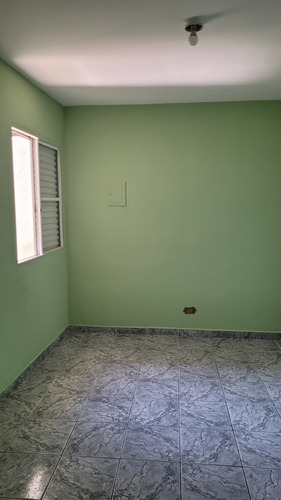 Casa Com 3 Dormitórios, 3 Banheiros, 1 Vaga E 1 Suíte