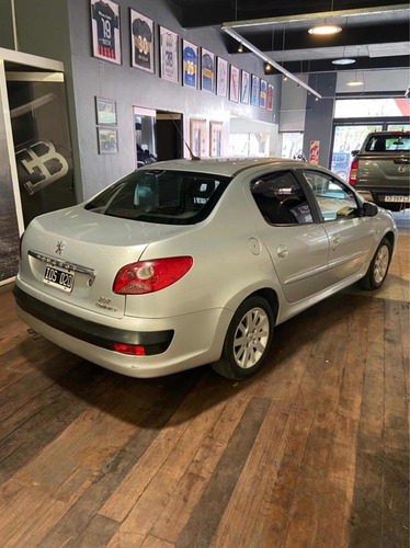 Peugeot 207 2010 2.0 Sedan Xt Hdi