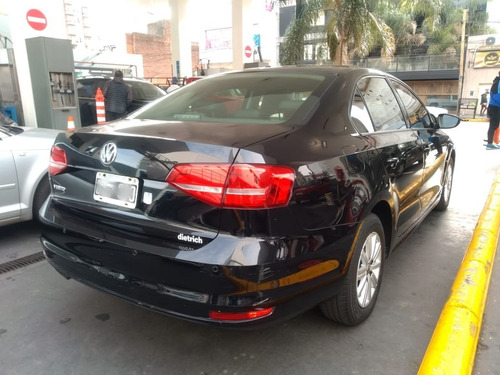 Volkswagen Vento 2.0 Advance Summer Package 115cv M/t