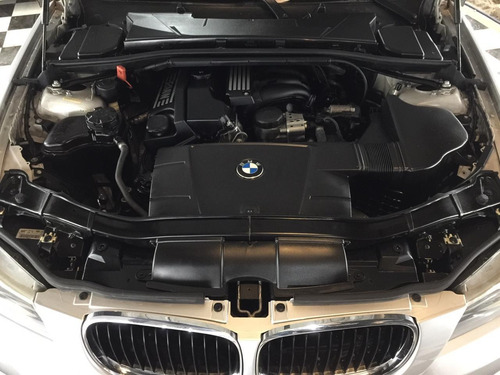 Bmw Serie 3 2.0 320i Sedan Executive 2010