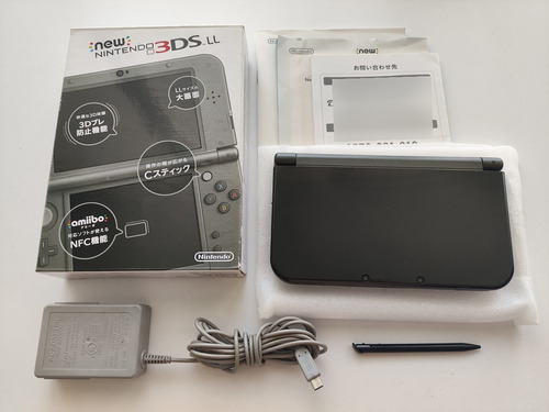 Nintendo New 3ds Ll Negro Metálico En Caja + 32gb + Cargador (Usado)