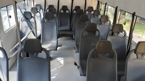 Imagem 7 de 13 de Vw 13 190 + Cabine 22 Lugares 2015/2016 Único Dono
