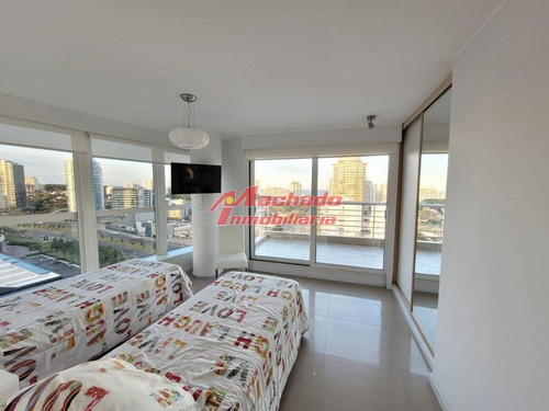 Imagen 13 de 25 de Apartamento En Venta De Máxima Categoría , Playa Mansa , Punta Del Este