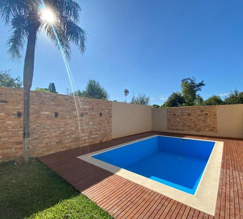 Imagen 12 de 12 de Complejos De Casas, 2 Dorm + Cochera. Fisherton