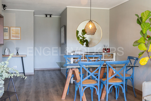 Moderno Departamento Sport Frances