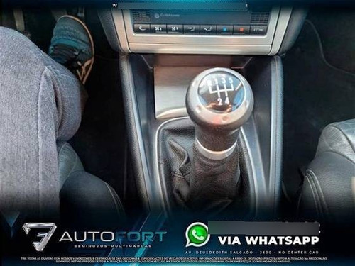 Imagem 13 de 15 de Volkswagen Golf 1.6 Mi Sportline Limited Edition 8v Flex 4p