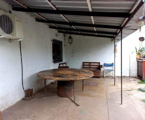 Imagen 5 de 8 de Venta!!! Casa 3 Ambientes Con Patio Y Pileta