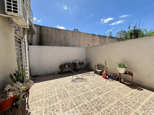 Venta Depto 2 Amb Pb C/patio - Moron Centro