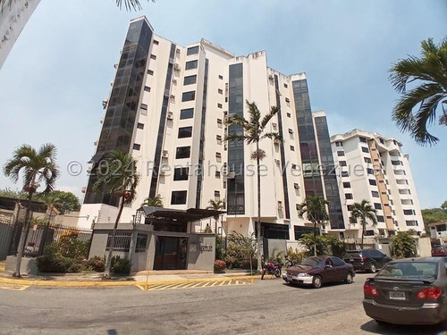 Jv Vende Espacioso Apartamento En Los Mangos Valencia, Ubicado Cerca De La Clinica Ieq