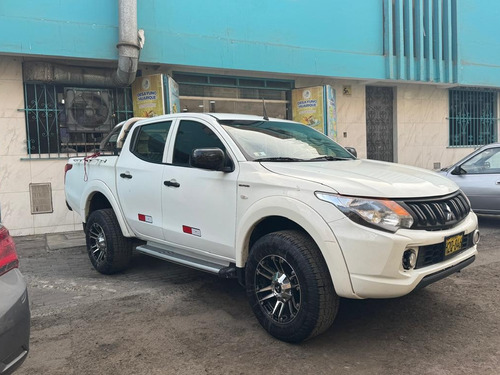 Mitsubishi L200 Pick-up