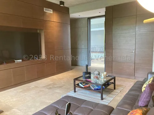 Casa En Venta La Lagunita Lp