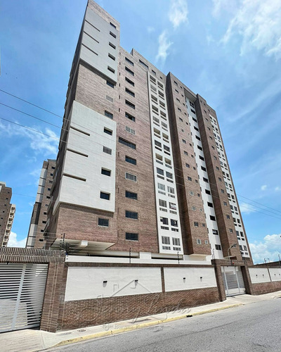 Maracay Venta Apartamento 115mts. Urb. Base Aragua Al Lado C.c. Unicentro, Resd. San Gabriel 2, Aragua