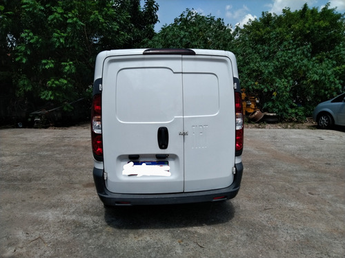 Fiat Fiorino 1.4 Hard Working Flex 4p 5 marchas