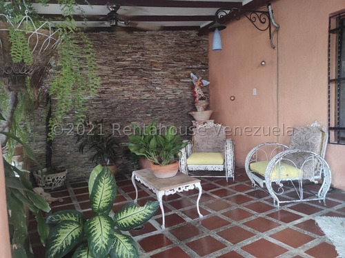 Imagen 2 de 20 de Casa Remodelada En Venta Palo Negro Conj Priv Estef 22-7076
