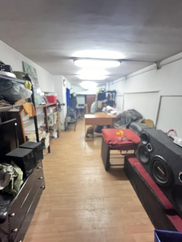 Venta Local Con Galpón En Parque Chas