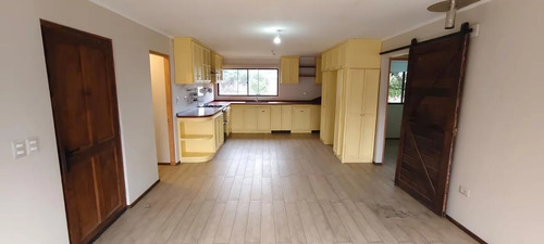 Invierte En Una Parcela Con Dos Casas Y Piscina En Requinoa
