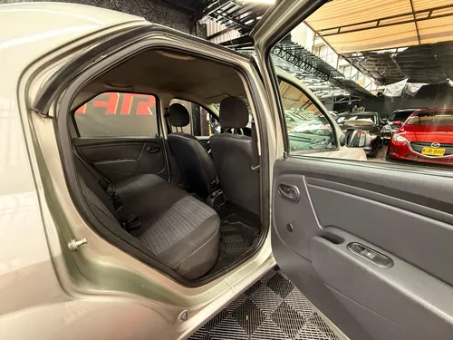 Renault Logan 1.6 Expression