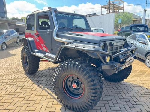 Troller T-4 4x4 2p 2004