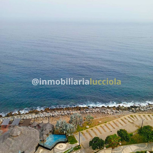 En Venta Amplio Apartamento Con Vista Al Mar, Ubicado En Macuto- La Guaira, Ref 563