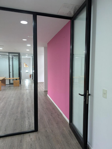 Depósito En Alquiler - Oficinas - Baños - Cocheras - 1.280mts2 - Paternal