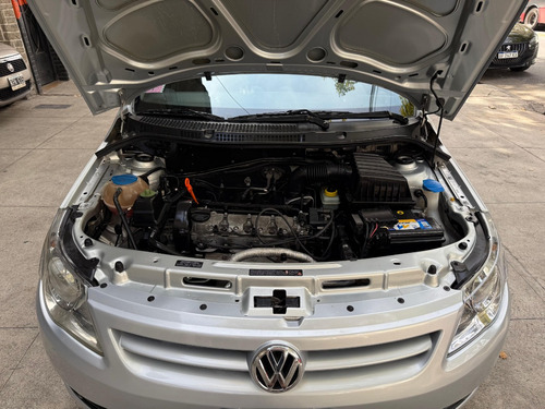 Volkswagen Voyage 1.6 Comfortline 101cv