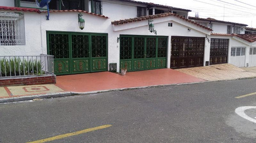 Casas En Venta Los Pinos 303-99277