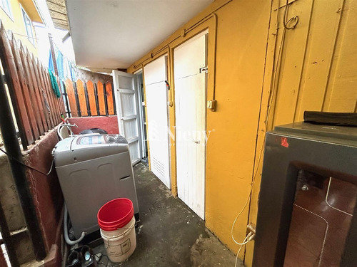 Casa En Venta De 20 Dorm. En Concón Rentando 2.300.000 Mensu