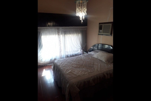 Casa En Venta En Villa Sarmiento
