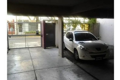 Imagen 3 de 6 de Cochera Fija En Cochera Semi Cubierta En Venta San Isidro Oportunidad