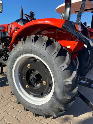 Tractor Marca Sinomach Modelo S-4025 - 4x4-25 Hp!! Anticipo