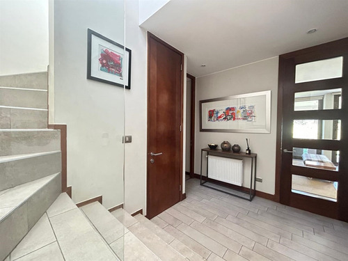 Excelente Casa Mediterránea Interior, Condominio Los Bravos