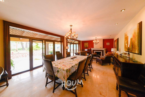 Imagen 6 de 30 de Casa En El Palomar Secc Jockey Club, Tlajomulco De Zúñiga Con 6 Recámaras, 700 M², Id: 84057