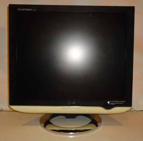 Monitor Pc Lcd Lg 17 Pulgadas Como Nuevo No Envío Blanco Y Negro (Usado)