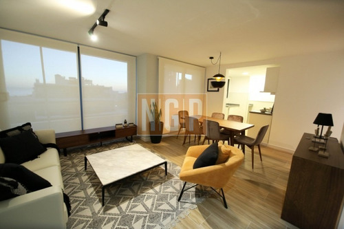 Departamento En Punta Del Este, Torre Cuenta Con Todos Los Servicios.es Un Proyecto Unico E Irrepetible Se Escucha Oferta Y Modo Mas Comodo Para Ud En Financiacion Promo!!!!- Ref: 25474