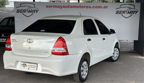 Toyota Etios 1.5 Sedan X