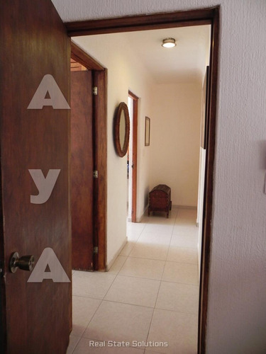 Casa En Venta, 3 Recámaras, 3 Niveles, Cuarto Servicio, Sm 43, Cancún
