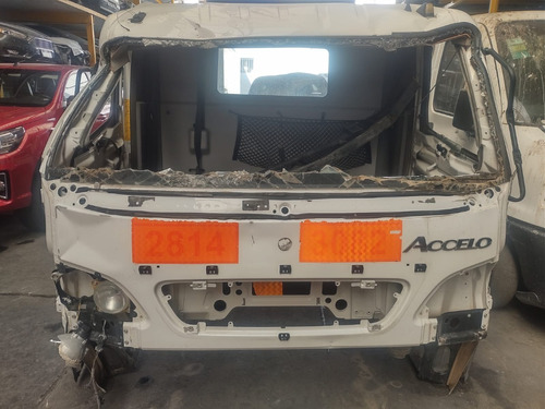 Imagen 1 de 6 de Cabina Mercedes Benz Accelo 815 915 1016 A Reparar
