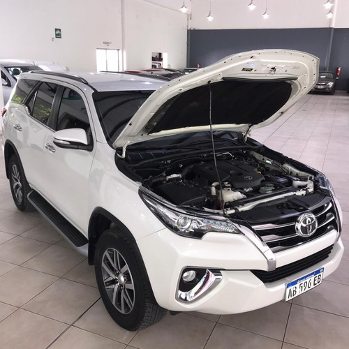 Toyota Hilux 2.8 Cd Srx 177cv 4x4 At