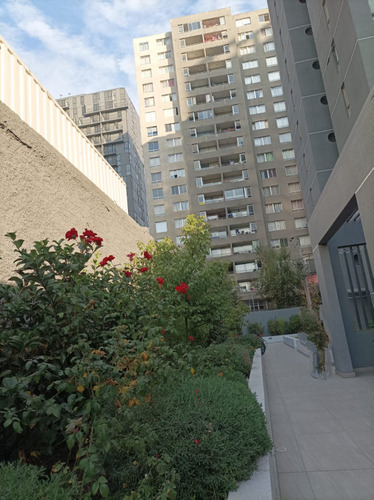 Venta Depto Seminuevo 1d1b Metro San Alberto Hurtado Estacio