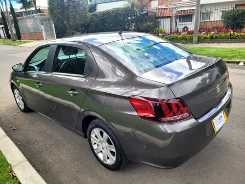 Peugeot 301 Allure