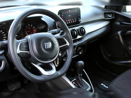Fiat Cronos 1.8 AT DRIVE