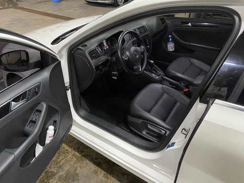 Volkswagen Vento 2.5 Luxury 170cv Tiptronic 2014