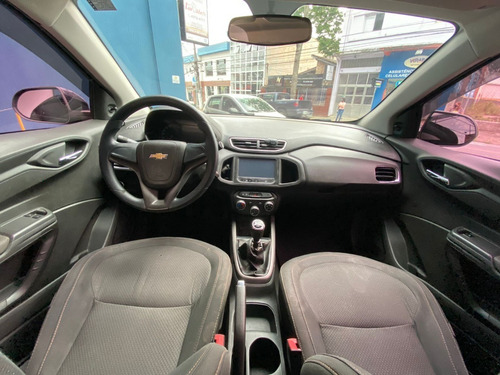 Imagem 9 de 10 de Chevrolet Onix Lt 1.4 2014/2015 Completo