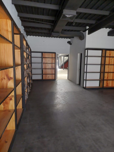 Imagen 3 de 23 de Marisol Castro Alquila Galpón Con Local Comercial Entre Av. Bolívar Y Hermandad Gallega De Valencia | Carabobo | Sector La Ceiba | PLG-95 Marisol 04244923040