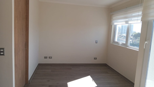 Arriendo Departamento Studio Piso 9 Pelantaro, Concepción